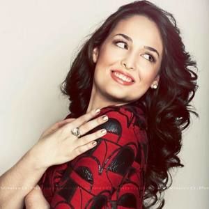 Meet your Posher, Suzanne